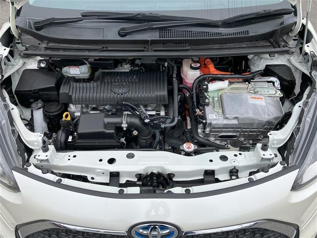 シエンタ ハイブリッドG クエロ 点検記録簿 地デジTV 盗難防止 エアロ 横滑り防止 LEDライト クルコン ドライブレコーダー スマートキー ETC バックモニタ DVD オ-トエアコン AUX メモリ-ナビ エアバッグ AW(33枚目)