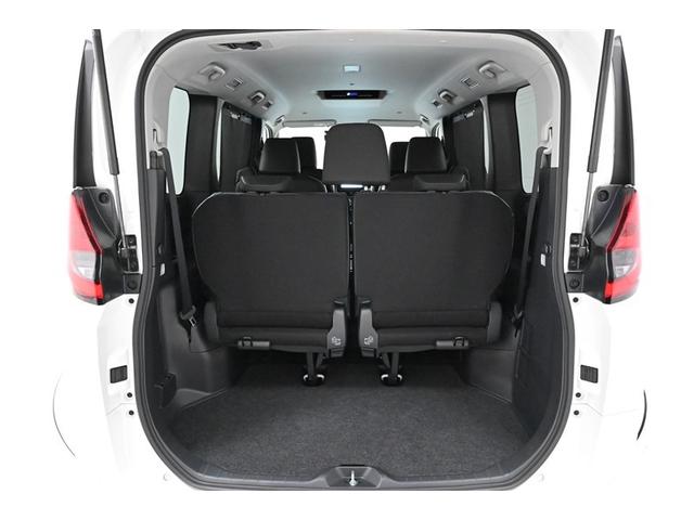 ノア Z 両側電動スライドドア バックモニター ドラレコ LED クルコン ETC 3列シート ミュージックプレイヤー接続可 記録簿 スマートキー キーレス 盗難防止 リアオートエアコン 衝突被害軽減(20枚目)