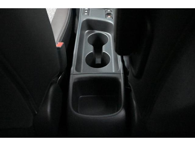 ヤリスクロス ハイブリッドZ ドライブレコーダ インテリジェントキー アルミホイル LEDライト リアカメラ クルーズコントロール 整備記録簿 横滑り防止システム ナビTV メモリーナビゲーション 電動シ-ト パワステ キーフリー(19枚目)