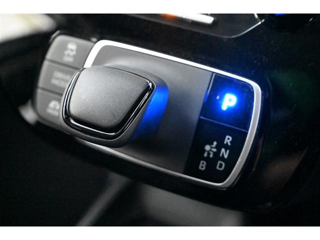 アクア Ｘ　踏み間違い防止　１００Ｖ　イモビ　点検記録簿　ＬＥＤヘッドライト　スマートキー　横滑り防止機能　キーレスエントリー　オートクルーズ　オートエアコン　ＥＴＣ　カーテンエアバッグ　パワーステアリング（9枚目）