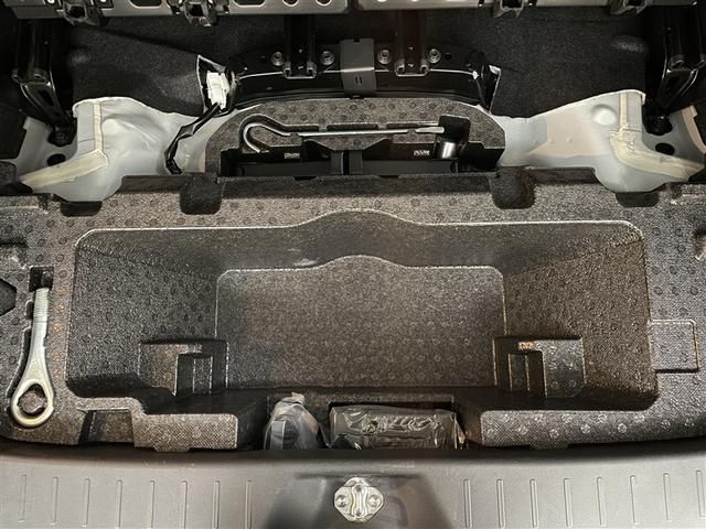 ムーヴ カスタム　ＲＳ　メモリナビ　イモビライザー　スマートキー＆プッシュスタート　ＬＥＤ　衝突軽減ブレーキ　オートエアコン　アルミホイール　ＥＳＣ　バックカメラ　アイドリングストップ　地デジＴＶ　パワステ　ＡＢＳ（32枚目）