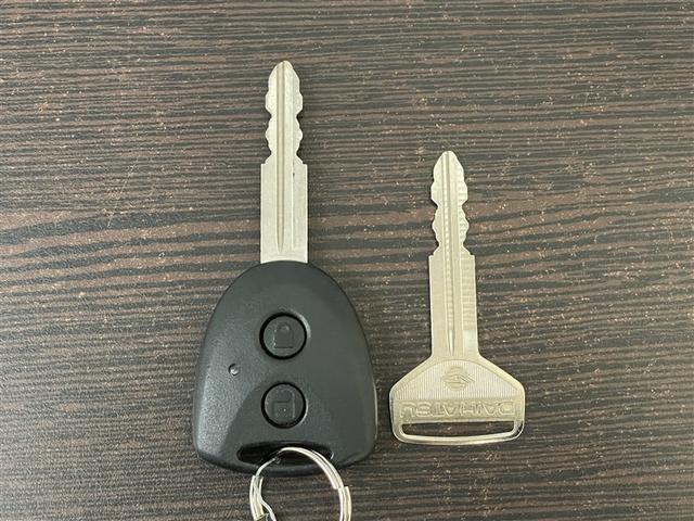 ムーヴ Ｌ　横滑防止装置　運転席エアバッグ　フルセグＴＶ　メモリナビ　オートエアコン　メンテナンスノート　パワステ　ＡＢＳ　キーレス　パワーウィンドウ　ミュージックプレイヤー接続可　ＤＶＤ再生　ナビテレビ（35枚目）