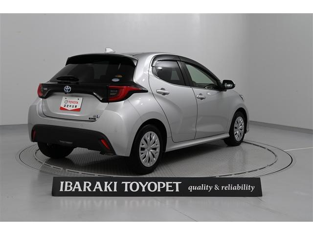 ヤリス ハイブリッドZ PCS 整備記録簿 地デジ Bカメラ ドラレコ付 LEDランプ スマキー ETC付き メディアプレイヤー接続 ナビTV VSC パワステ クルコン カーテンエアバック キーフリー ABS イモビ(7枚目)