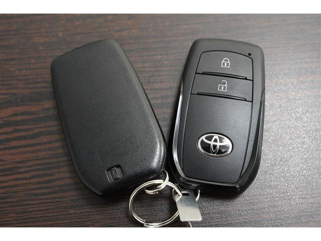 ヤリス Ｇ　バックモニタ－　誤発進抑制機能　スマートキー　盗難防止装置　横滑り防止機能　キーレス　ＥＴＣ　オートエアコン　メモリーナビ　ＡＢＳ　運転席エアバック　サイドエアバッグ　ミュージックプレイヤー接続可（33枚目）