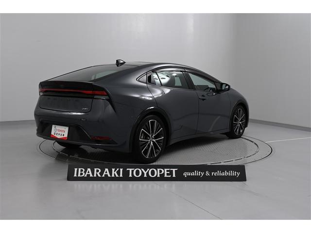 プリウス Ｚ　リアカメラ　パノラマサンルーフ　プリクラッシュ　ＰＷシート　ＬＥＤランプ　オートクルーズ　アルミホイール　ドライブレコーダ　ＡＣ　運転席エアバッグ　横滑り防止装置　ＥＴＣ付　盗難防止システム　ＴＶ（7枚目）