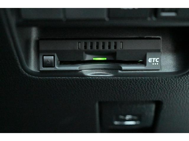 アクア Ｘ　踏み間違い防止　１００Ｖ　イモビ　ナビ　点検記録簿　ＬＥＤヘッドライト　スマートキー　横滑り防止機能　キーレスエントリー　オートクルーズ　オートエアコン　ＥＴＣ　カーテンエアバッグ　パワーステアリング（10枚目）