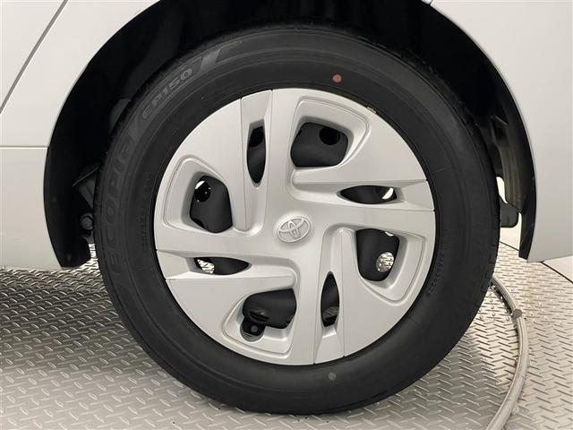 アクア Ｘ　踏み間違い防止　イモビ　ドライブレコーダー　ナビ　点検記録簿　ＬＥＤヘッドライト　スマートキー　横滑り防止機能　キーレスエントリー　オートクルーズ　オートエアコン　ＥＴＣ　カーテンエアバッグ　ＡＢＳ（4枚目）