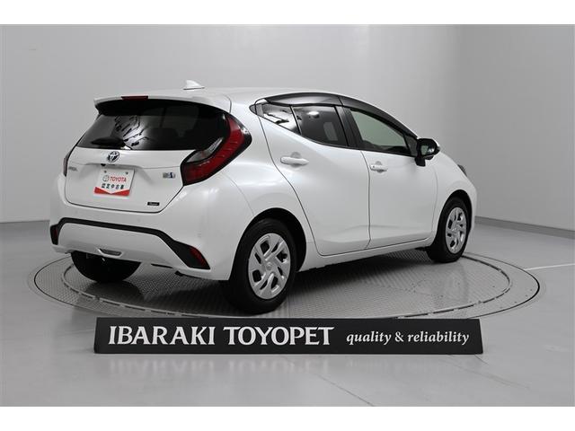 アクア Ｘ　踏み間違い防止　イモビ　ドライブレコーダー　ナビ　点検記録簿　ＬＥＤヘッドライト　スマートキー　横滑り防止機能　キーレスエントリー　オートクルーズ　オートエアコン　ＥＴＣ　カーテンエアバッグ　ＡＢＳ（6枚目）