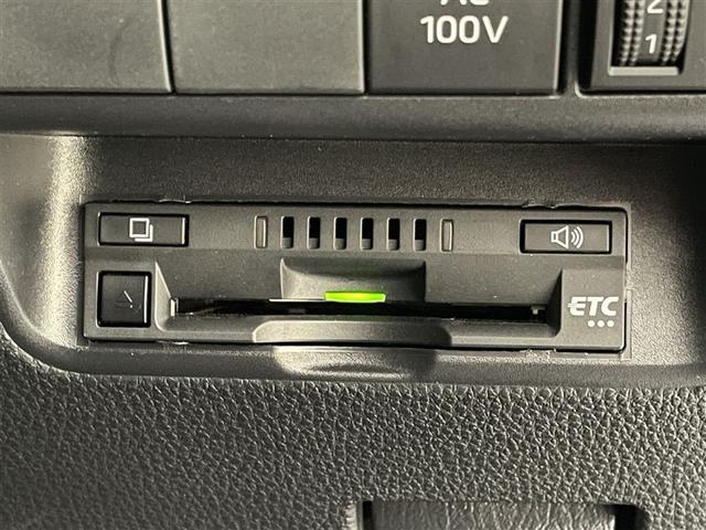 アクア Ｘ　踏み間違い防止　イモビ　ドライブレコーダー　ナビ　点検記録簿　ＬＥＤヘッドライト　スマートキー　横滑り防止機能　キーレスエントリー　オートクルーズ　オートエアコン　ＥＴＣ　カーテンエアバッグ　ＡＢＳ（10枚目）