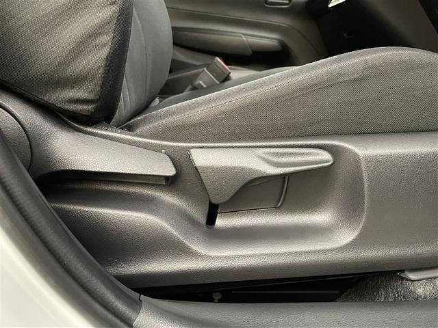 アクア Ｘ　踏み間違い防止　イモビ　ドライブレコーダー　ナビ　点検記録簿　ＬＥＤヘッドライト　スマートキー　横滑り防止機能　キーレスエントリー　オートクルーズ　オートエアコン　ＥＴＣ　カーテンエアバッグ　ＡＢＳ（15枚目）