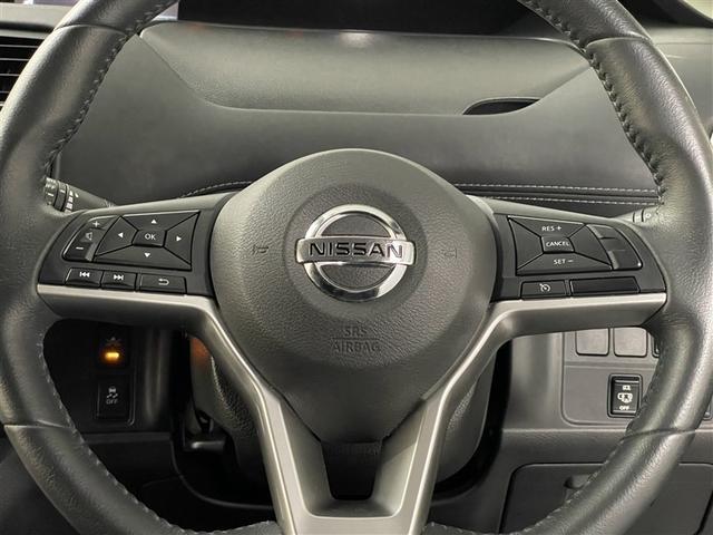 セレナ ハイウェイスター　ダブルエアコン　スマートキー＆プッシュスタート　メモリーナビゲーション　ＬＥＤ　キーレス　ナビＴＶ　横滑防止装置　ミュージックプレイヤー接続可　ＥＴＣ車載器　ＤＶＤ再生　ダブルエアバック　３列シート（22枚目）