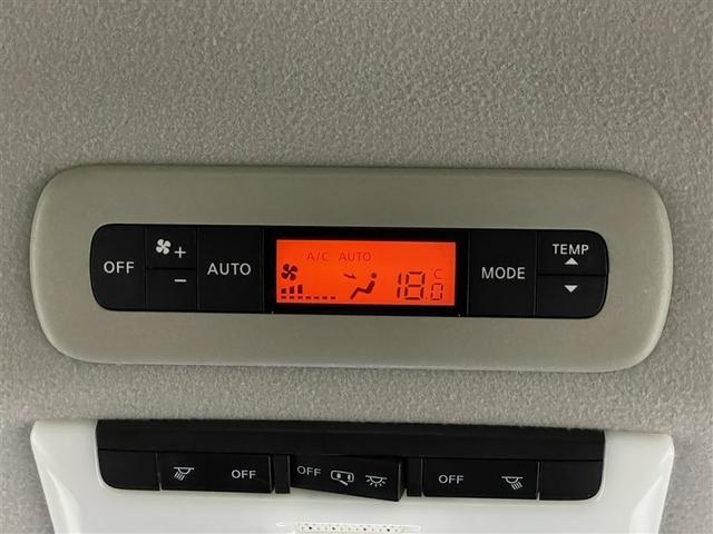 セレナ ハイウェイスター　ダブルエアコン　スマートキー＆プッシュスタート　メモリーナビゲーション　ＬＥＤ　キーレス　ナビＴＶ　横滑防止装置　ミュージックプレイヤー接続可　ＥＴＣ車載器　ＤＶＤ再生　ダブルエアバック　３列シート（29枚目）