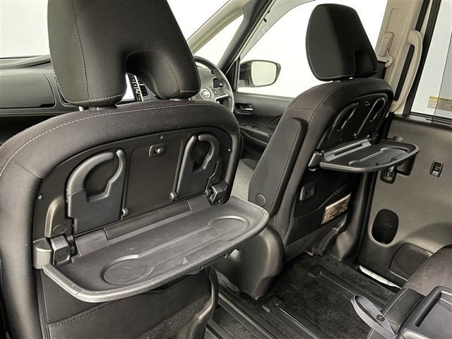 セレナ ハイウェイスター　ダブルエアコン　スマートキー＆プッシュスタート　メモリーナビゲーション　ＬＥＤ　キーレス　ナビＴＶ　横滑防止装置　ミュージックプレイヤー接続可　ＥＴＣ車載器　ＤＶＤ再生　ダブルエアバック　３列シート（32枚目）