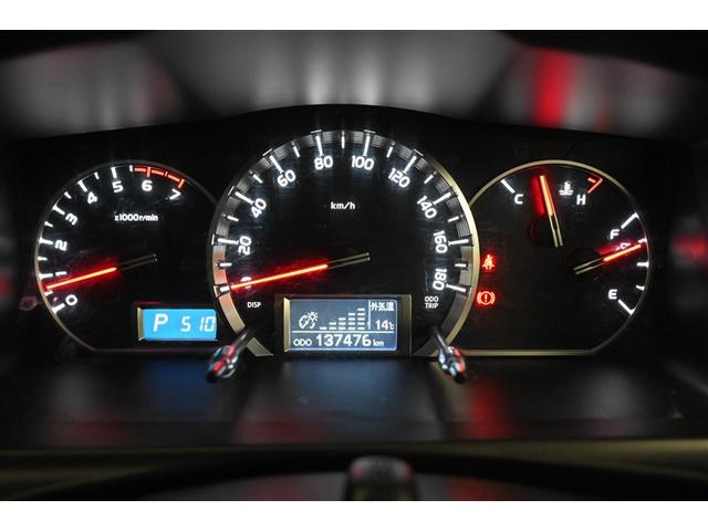 ハイエースワゴン グランドキャビン　パワステ　定期点検記録簿　ダブルエアコン　フルセグ　Ｗエアバック　キーレスエントリー　ＡＢＳ　３列シート　エアバック　メモリーナビ　オートエアコン　ミュージックプレイヤー接続可　インテリキー（11枚目）