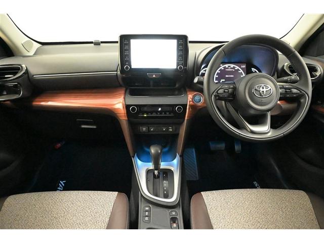 ヤリスクロス ハイブリッドZ ドライブレコーダ インテリジェントキー アルミホイル LEDライト リアカメラ クルーズコントロール 整備記録簿 横滑り防止システム ナビTV メモリーナビゲーション 電動シ-ト パワステ キーフリー(2枚目)