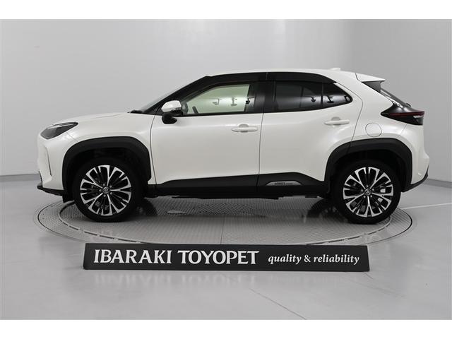 ヤリスクロス ハイブリッドZ ドライブレコーダ インテリジェントキー アルミホイル LEDライト リアカメラ クルーズコントロール 整備記録簿 横滑り防止システム ナビTV メモリーナビゲーション 電動シ-ト パワステ キーフリー(6枚目)