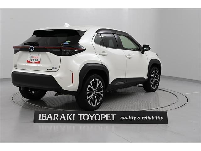 ヤリスクロス ハイブリッドZ ドライブレコーダ インテリジェントキー アルミホイル LEDライト リアカメラ クルーズコントロール 整備記録簿 横滑り防止システム ナビTV メモリーナビゲーション 電動シ-ト パワステ キーフリー(7枚目)