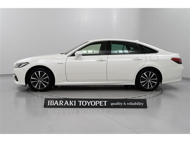 クラウンハイブリッド S Cパッケージ 衝突軽減B 盗難防止システム エアバッグ クルコン Bカメラ LEDヘッドライト フルセグTV スマートキー&プッシュスタート パワーシート メモリーナビゲーション ETC付 ドライブレコーダー(5枚目)