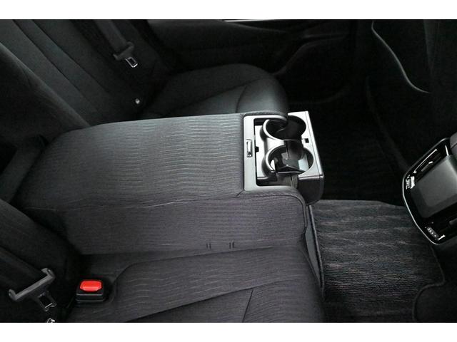 クラウンハイブリッド S Cパッケージ 衝突軽減B 盗難防止システム エアバッグ クルコン Bカメラ LEDヘッドライト フルセグTV スマートキー&プッシュスタート パワーシート メモリーナビゲーション ETC付 ドライブレコーダー(18枚目)