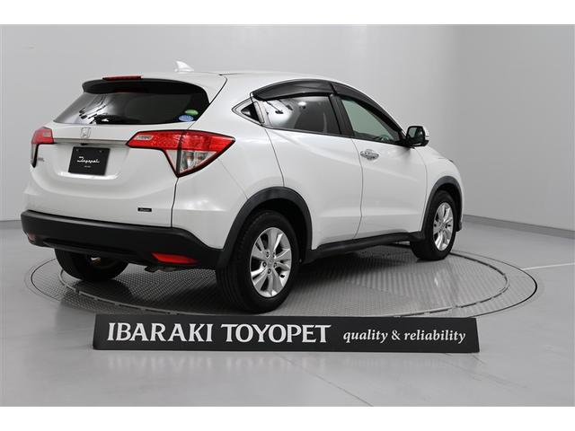 ヴェゼル Ｘ・ホンダセンシング　Ｒカメラ　Ｗエアバッグ　盗難防止　アクティブクルーズコントロール　オートエアコン　ＬＥＤランプ　衝突軽減ブレ－キ　パワステ　整備記録簿　カーテンエアバック　アルミ　スマートキーシステム　横滑り防止機能（6枚目）