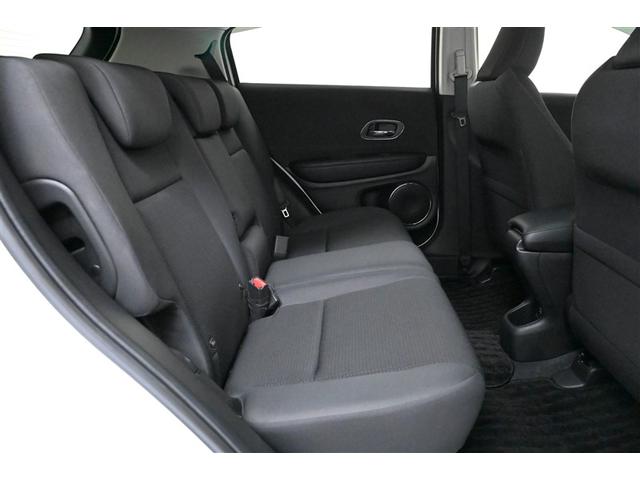 ヴェゼル Ｘ・ホンダセンシング　Ｒカメラ　Ｗエアバッグ　盗難防止　アクティブクルーズコントロール　オートエアコン　ＬＥＤランプ　衝突軽減ブレ－キ　パワステ　整備記録簿　カーテンエアバック　アルミ　スマートキーシステム　横滑り防止機能（15枚目）