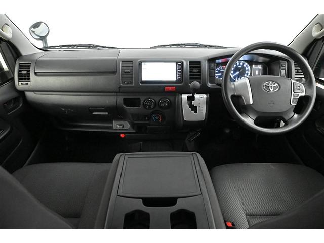 ハイエースバン ＤＸ　ＧＬパッケージ　メモリナビ　ＬＥＤヘッド　ナビ＆ＴＶ　ワンセグＴＶ　バックモニター　横滑り防止装置　キーレスエントリー　エアコン　ＥＴＣ車載器　パワステ　フロントパワーウインドウ　エアバック　セキュリティー　ドラレコ（10枚目）