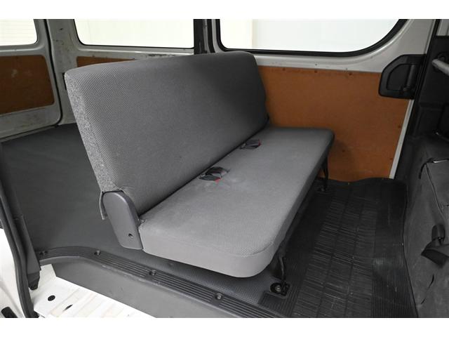 ハイエースバン ＤＸ　ＧＬパッケージ　メモリナビ　ＬＥＤヘッド　ナビ＆ＴＶ　ワンセグＴＶ　バックモニター　横滑り防止装置　キーレスエントリー　エアコン　ＥＴＣ車載器　パワステ　フロントパワーウインドウ　エアバック　セキュリティー　ドラレコ（19枚目）