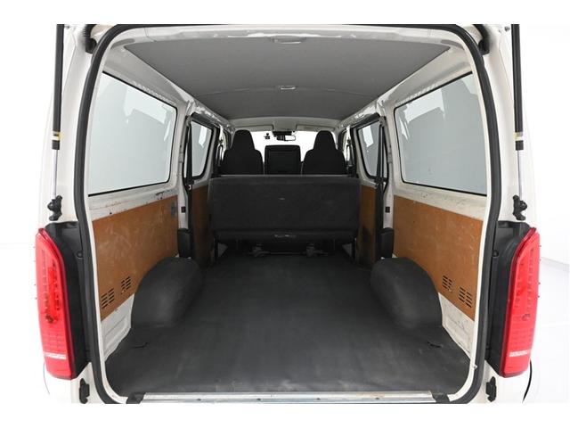 ハイエースバン ＤＸ　ＧＬパッケージ　メモリナビ　ＬＥＤヘッド　ナビ＆ＴＶ　ワンセグＴＶ　バックモニター　横滑り防止装置　キーレスエントリー　エアコン　ＥＴＣ車載器　パワステ　フロントパワーウインドウ　エアバック　セキュリティー　ドラレコ（20枚目）