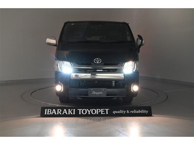 ハイエースバン スーパーＧＬ　ダークプライムＩＩ　衝突回避システム　運転席助手席エアバック　ＥＳＣ　スマートエントリー　ＬＥＤライト　エアコン　パワーウィンドウ　エアバック　キーレスエントリー　イモビライザー　ＥＴＣ付き　パワーステアリング　ＡＢＳ（7枚目）