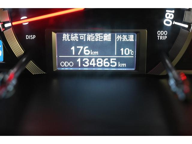 ハイエースバン スーパーＧＬ　ダークプライムＩＩ　衝突回避システム　運転席助手席エアバック　ＥＳＣ　スマートエントリー　ＬＥＤライト　エアコン　パワーウィンドウ　エアバック　キーレスエントリー　イモビライザー　ＥＴＣ付き　パワーステアリング　ＡＢＳ（12枚目）