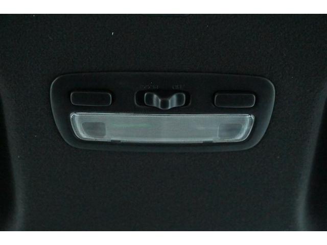 ハイエースバン スーパーＧＬ　ダークプライムＩＩ　衝突回避システム　運転席助手席エアバック　ＥＳＣ　スマートエントリー　ＬＥＤライト　エアコン　パワーウィンドウ　エアバック　キーレスエントリー　イモビライザー　ＥＴＣ付き　パワーステアリング　ＡＢＳ（32枚目）