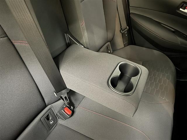 カローラスポーツ ハイブリッドＧ　Ｚ　サイドエアバック　前後誤発進抑制　盗難防止　スマートキーシステム　Ｂモニ　オートクルーズ　ＬＥＤライト　エアバック　オートエアコン　地デジ　ナビＴＶ　ＡＷ　デュアルエアバッグ　キーレス　パワステ（16枚目）