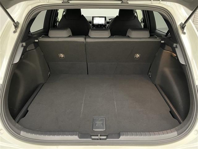 カローラスポーツ ハイブリッドＧ　Ｚ　サイドエアバック　前後誤発進抑制　盗難防止　スマートキーシステム　Ｂモニ　オートクルーズ　ＬＥＤライト　エアバック　オートエアコン　地デジ　ナビＴＶ　ＡＷ　デュアルエアバッグ　キーレス　パワステ（17枚目）