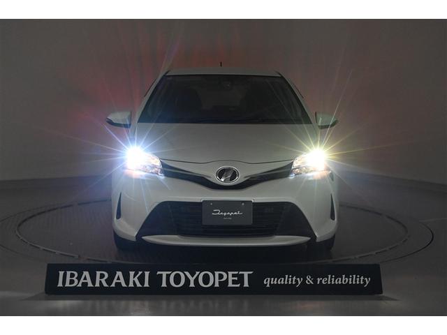 ヴィッツ １．３Ｆ　ＬＥＤエディション　Ｂカメラ　アイドルストップ　衝突軽減ブレーキ　ワンセグテレビ　ＥＴＣ車載器　整備点検記録簿　ＬＥＤヘッドライト　スマートキー＆プッシュスタート　キーフリーシステム　エアコン　横滑り防止　イモビライザー（7枚目）