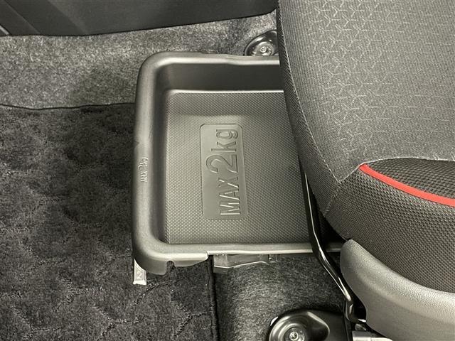 ライズ Ｚ　誤発進抑制機能　エアコン　エアロ　テレビ　スマートキー＆プッシュスタート　地デジＴＶ　ＶＳＡ　盗難防止装置　ミュージックプレイヤー接続可　アイドリングストップ機能　クルコン　バックモニター　キーレス（30枚目）