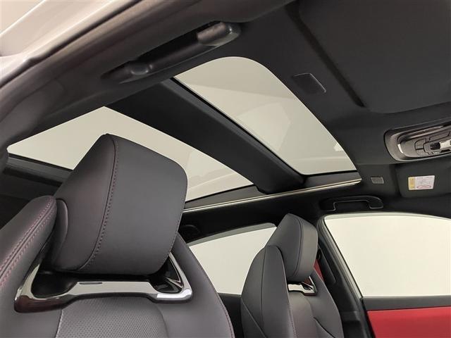 クラウンスポーツ ＲＳ　記録簿　黒革シート　サンルーフ　メモリーナビ　ナビＴＶ　地デジ　バックカメラ　ＥＴＣ　ミュージックプレイヤー接続可　パワーシート　クルーズコントロール　盗難防止装置　横滑り防止機能　キーレス　ドラレコ（3枚目）