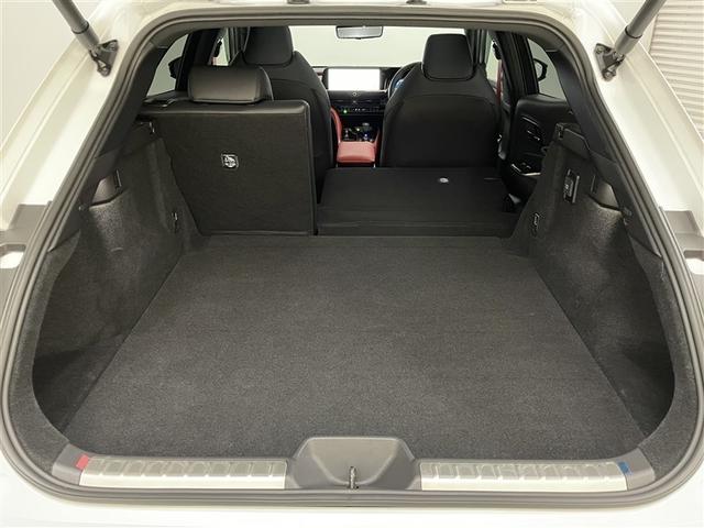 クラウンスポーツ ＲＳ　記録簿　黒革シート　サンルーフ　メモリーナビ　ナビＴＶ　地デジ　バックカメラ　ＥＴＣ　ミュージックプレイヤー接続可　パワーシート　クルーズコントロール　盗難防止装置　横滑り防止機能　キーレス　ドラレコ（21枚目）