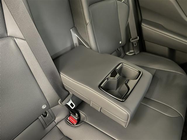 クラウンエステート Ｚ　サンルーフ　パワーシート　４ＷＤ　クルーズコントロール　フルセグテレビ　１００Ｖ充電（17枚目）