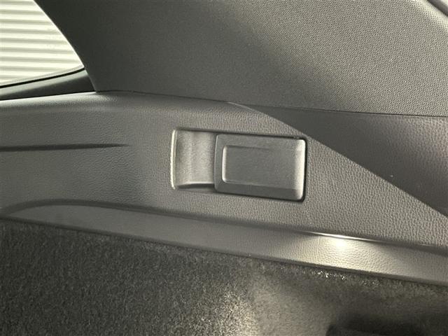 クラウンエステート Ｚ　サンルーフ　パワーシート　４ＷＤ　クルーズコントロール　フルセグテレビ　１００Ｖ充電（21枚目）