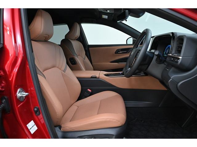 クラウンスポーツ Z AWD フルセグテレビ 1オーナー ETC車載器 TVナビ クルコン 横滑り防止装置 エアバッグ 本革 AC100V ミュージックプレイヤー接続可 メモリナビ キーレス 盗難防止装置 ABS 記録簿(12枚目)