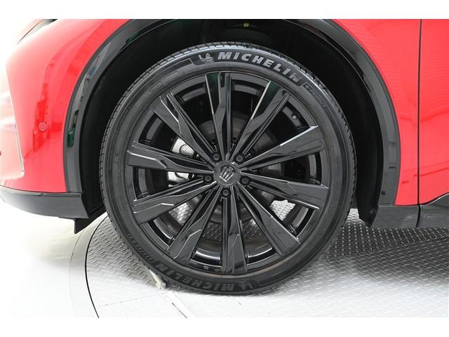 クラウンスポーツ Z AWD フルセグテレビ 1オーナー ETC車載器 TVナビ クルコン 横滑り防止装置 エアバッグ 本革 AC100V ミュージックプレイヤー接続可 メモリナビ キーレス 盗難防止装置 ABS 記録簿(39枚目)