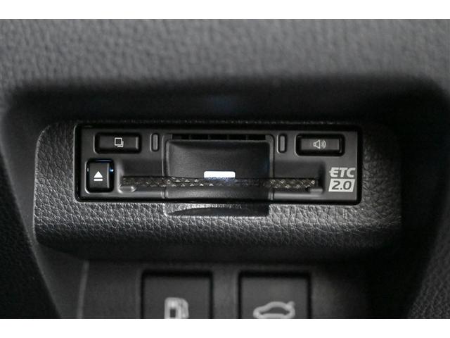 クラウンクロスオーバー Ｚ　インテリジェントクリアランスソナー　ガラスルーフ　ナビＴＶ　Ｐシート　ＡＣ１００Ｖ　ドラレコ　フルセグ　キーレス　フルオートエアコン　オートクルーズコントロール　ＥＴＣ　ミュージックプレイヤー接続可（14枚目）