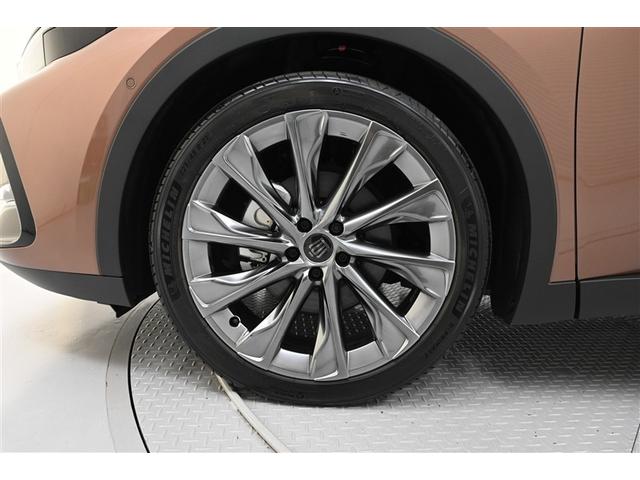 クラウンクロスオーバー Ｚ　インテリジェントクリアランスソナー　ガラスルーフ　ナビＴＶ　Ｐシート　ＡＣ１００Ｖ　ドラレコ　フルセグ　キーレス　フルオートエアコン　オートクルーズコントロール　ＥＴＣ　ミュージックプレイヤー接続可（39枚目）