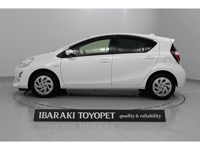 アクア Ｓ　スマートキープッシュスタート　キーレスエントリ　カーナビ　オートエアコン　デュアルエアバック　ＥＳＣ　パワーウィンドウ　ＥＴＣ　ＤＶＤ再生可能　ＳＲＳ　パワーステアリング　ＡＢＳ　メモリーナビ（3枚目）