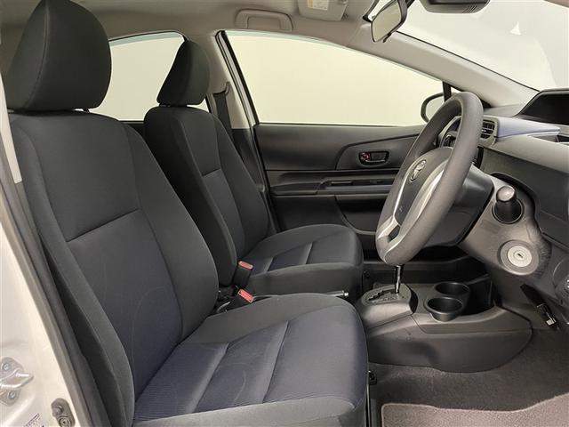 アクア Ｓ　スマートキープッシュスタート　キーレスエントリ　カーナビ　オートエアコン　デュアルエアバック　ＥＳＣ　パワーウィンドウ　ＥＴＣ　ＤＶＤ再生可能　ＳＲＳ　パワーステアリング　ＡＢＳ　メモリーナビ（11枚目）