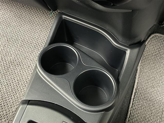 アクア Ｓ　スマートキープッシュスタート　キーレスエントリ　カーナビ　オートエアコン　デュアルエアバック　ＥＳＣ　パワーウィンドウ　ＥＴＣ　ＤＶＤ再生可能　ＳＲＳ　パワーステアリング　ＡＢＳ　メモリーナビ（25枚目）