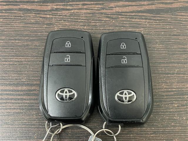 ヤリス Ｇ　カーナビ　点検記録簿　Ｂカメラ　エアコン　スマートキー＆プッシュスタート　メモリーナビゲーション　イモビ　横滑り防止システム　クルーズＣ　ＡＢＳ　パワーウィンドウ　パワーステアリング　Ｗエアバック（31枚目）