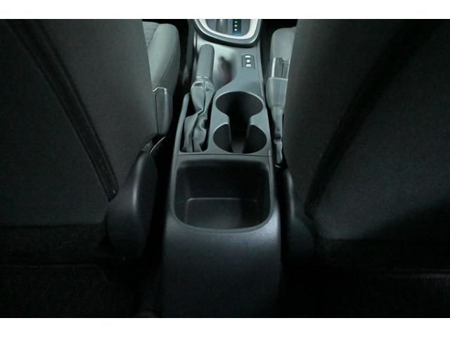 ヤリス ハイブリッドＺ　ＰＣＳ　ＤＶＤ　地デジ　ＡＷ　Ｂカメラ　ドラレコ付　ＬＥＤランプ　スマキー　ＥＴＣ付き　メディアプレイヤー接続　ナビＴＶ　ＶＳＣ　パワステ　クルコン　カーテンエアバック　キーフリー　ＡＢＳ　イモビ（17枚目）