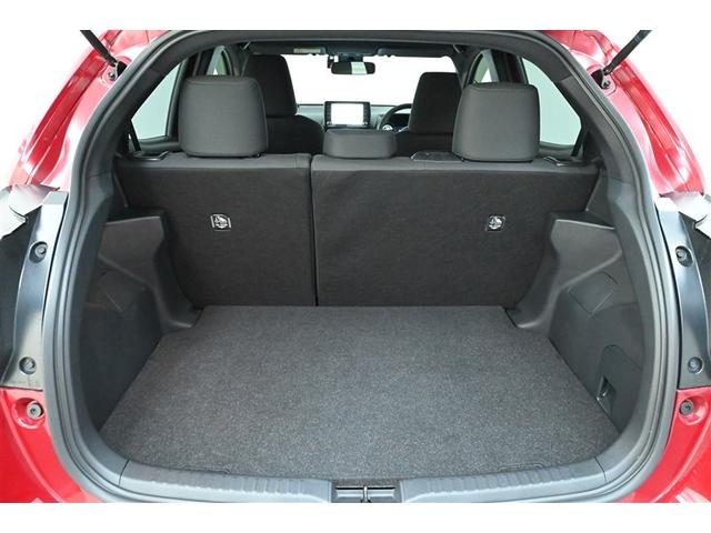 ヤリス ハイブリッドＺ　ＰＣＳ　ＤＶＤ　地デジ　ＡＷ　Ｂカメラ　ドラレコ付　ＬＥＤランプ　スマキー　ＥＴＣ付き　メディアプレイヤー接続　ナビＴＶ　ＶＳＣ　パワステ　クルコン　カーテンエアバック　キーフリー　ＡＢＳ　イモビ（18枚目）