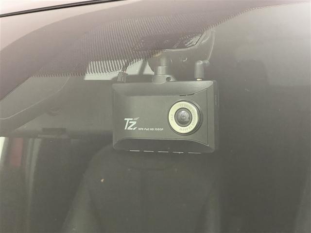 ヤリスクロス ハイブリッドＺ　ドライブレコーダ　インテリジェントキー　アルミホイル　ＬＥＤライト　リアカメラ　クルーズコントロール　整備記録簿　横滑り防止システム　ナビＴＶ　メモリーナビゲーション　電動シ－ト　パワステ　キーフリー（3枚目）